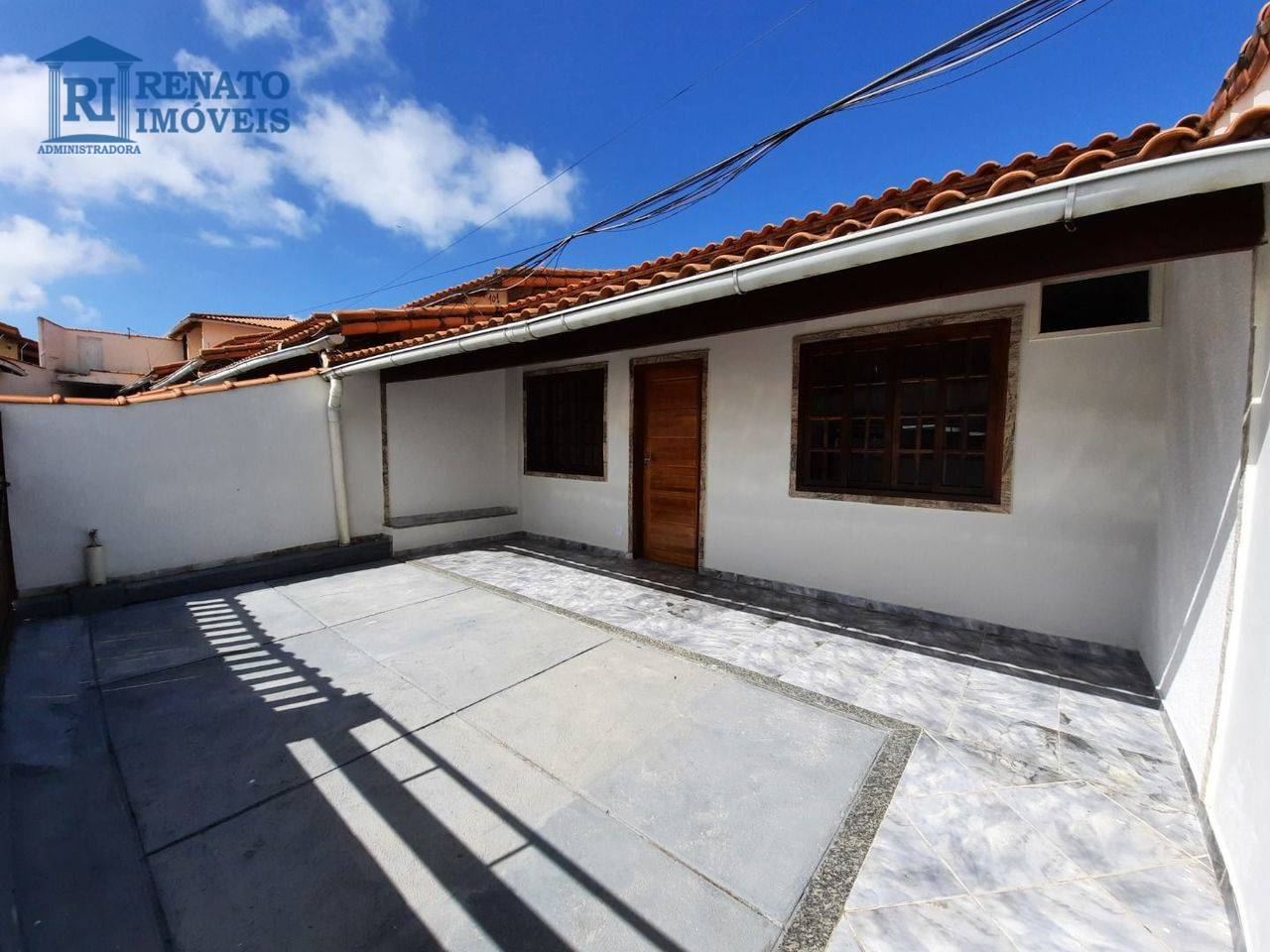 Casa com 2 dormitórios para alugar por R$ 1.100,00/mês - Mumbuca - Maricá/RJ