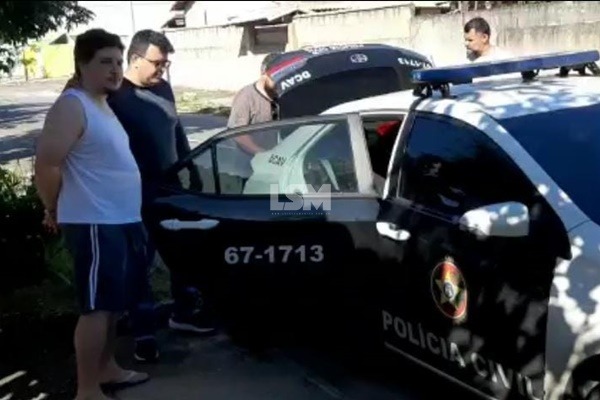 Dois homens são presos em operação contra pornografia infantil em Maricá 