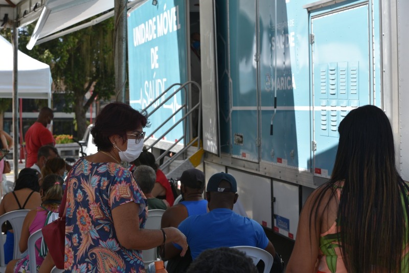 Covid-19: Caminhão da Saúde reforça vacinação da população maricaense